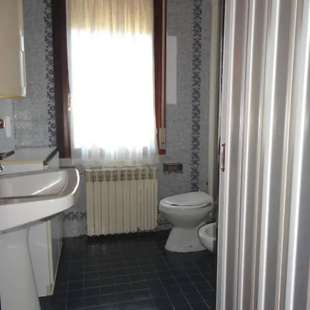 Beachfront For 4 People Porto Santa Margherita di Caorle